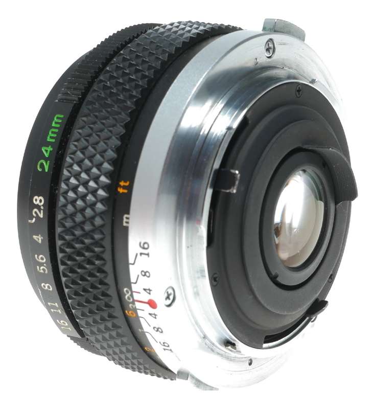 Olympus Auto-W 24mm 1:2.8 Zuiko Vintage camera lens hood excellent