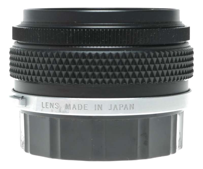 Olympus Auto-W 24mm 1:2.8 Zuiko Vintage camera lens hood excellent