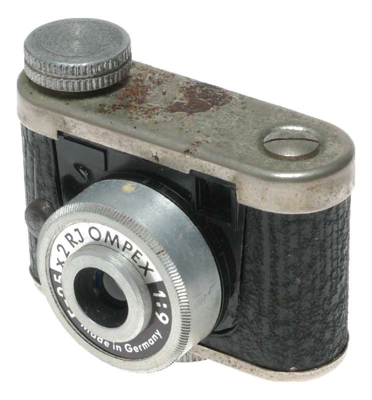 RJ Ompex 1:9 f=25 sub-miniature spy film camera in leather case Kunik Walter