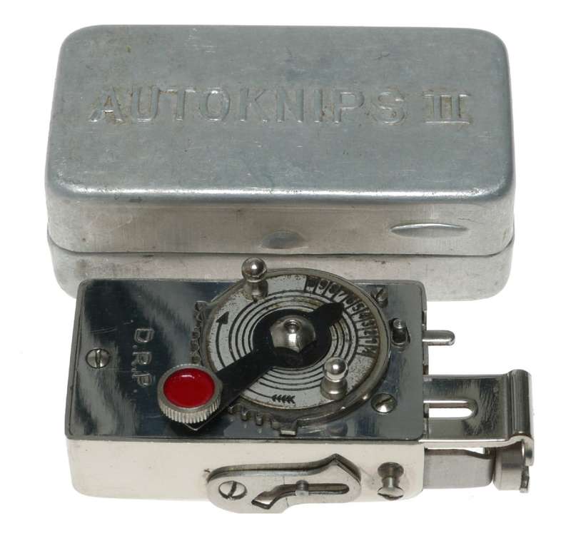 Autoknips II auxiliary self timer vintage camera accessory Wiesenhavern & Klapprott