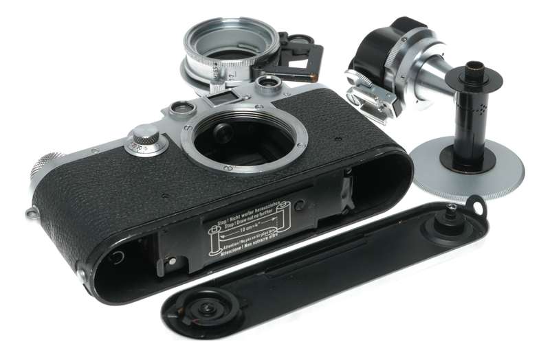 Leica IIIf 35mm RF camera body VIOOH Leitz Universal viewfinder close focus adapter