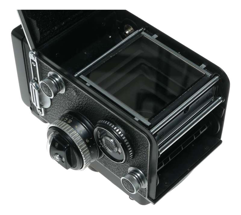 Rolleiflex TLR film camera Zeiss Planar 1:2.8 f=80mm in leather case with strap