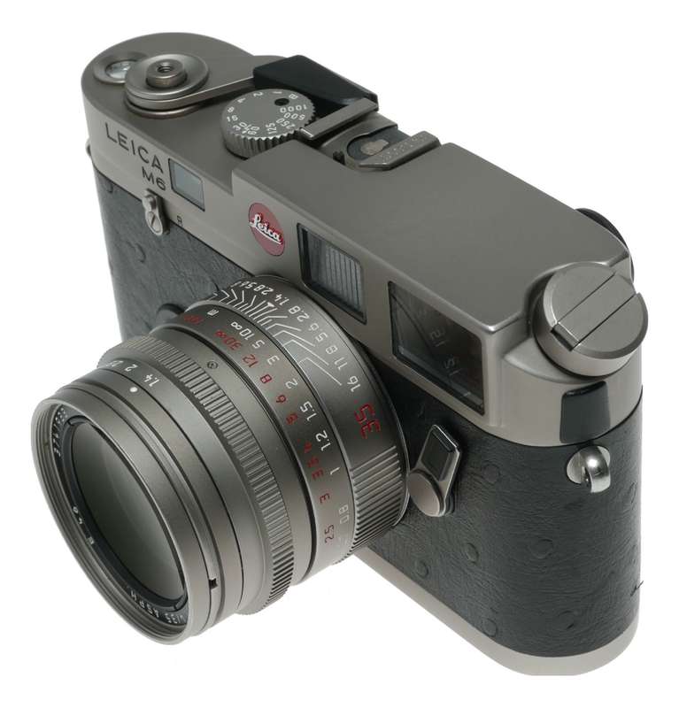 Leica M6 Titanium 35mm film RF Summilux-M 1:1.4/35 black ostrich leather