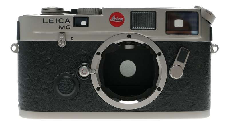 Leica M6 Titanium 35mm film RF Summilux-M 1:1.4/35 black ostrich leather