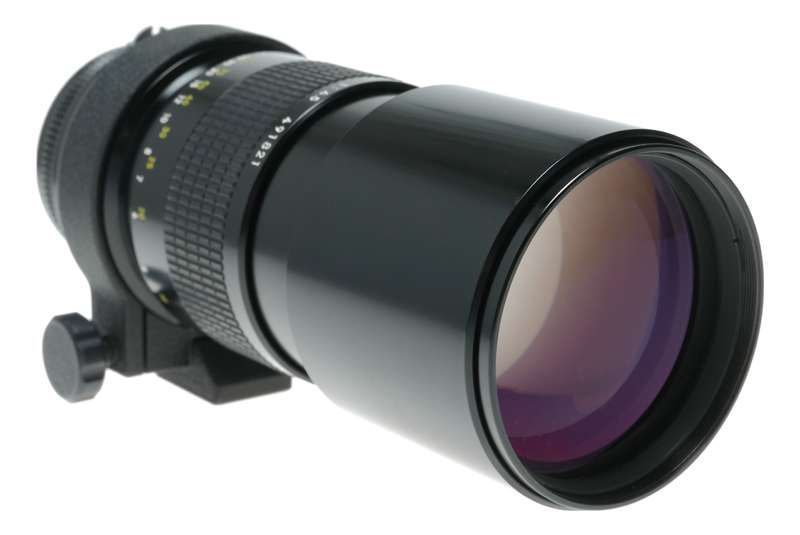Nikon Nikkor 1:4.5 300mm SLR camera telephoto lens tripod mount