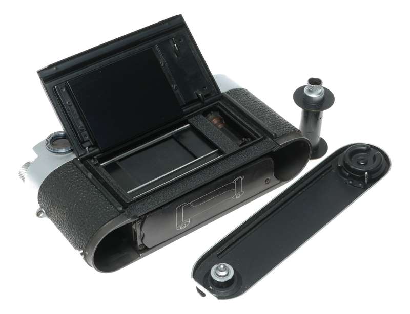 Leica M3 35mm film RF Summicron 2/50 Summaron 2.8/35 Elmarit accessories in box