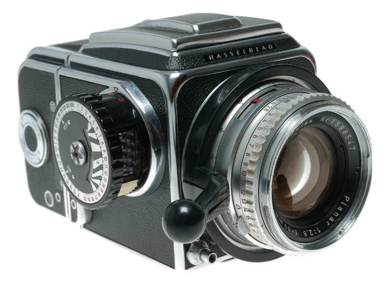 Hasselblad 500C film camera Zeiss Planar 1:2.8 f=80mm lenses filters finders roll film magazine.