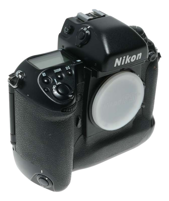 Nikon F5 35mm film SLR camera body in original box papers strap