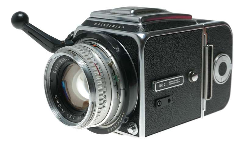 Hasselblad 500C film camera Zeiss Planar 1:2.8 f=80mm lenses filters finders roll film magazine.