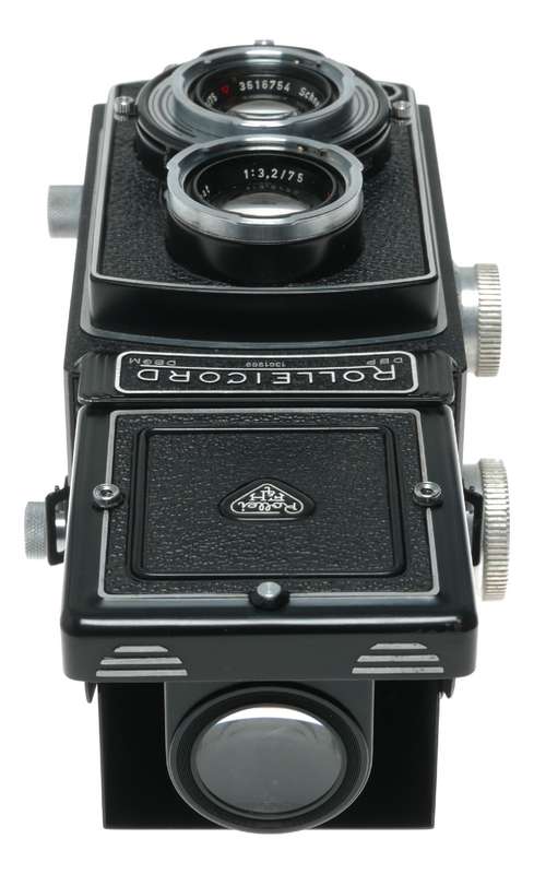 Rolleicord TLR camera Schneider Xenar 3.5/75 twin caps in leather case