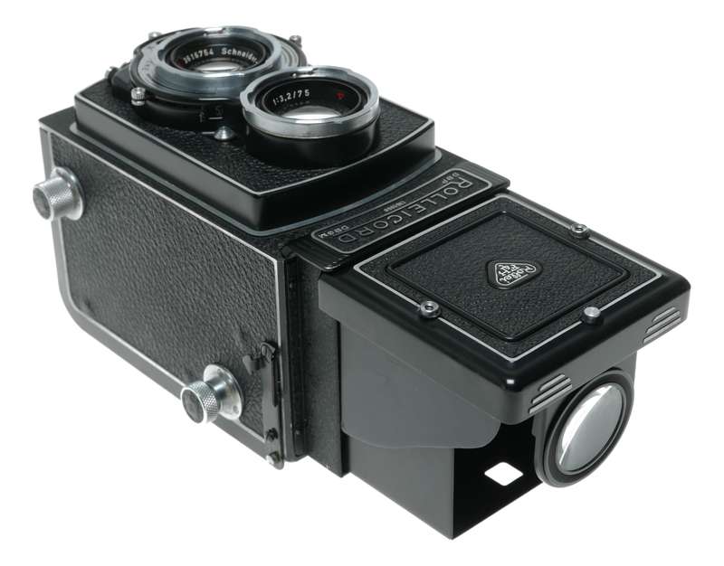 Rolleicord TLR camera Schneider Xenar 3.5/75 twin caps in leather case