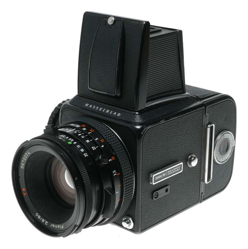 Hasselblad 500 C/M black roll film 6x6 Zeiss Planar 2.8/80 T 100 Polaroid instant magazine