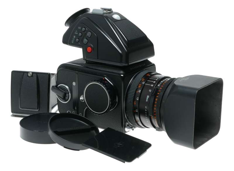 Hasselblad 500 C/M black 6x6 Zeiss Planar 2.8/80 T lens 80/80 hood PME45 finder Excellent