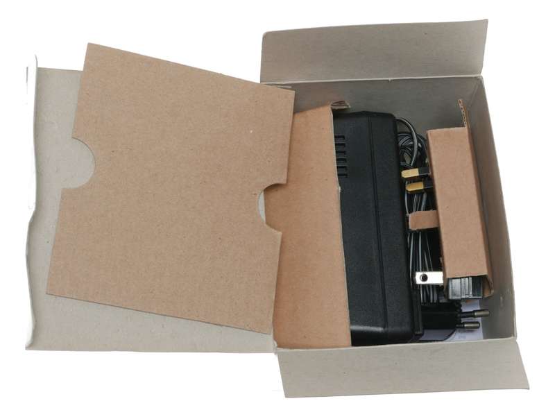 Leica M8 Battery Charging Unit 14463 in box cables papers
