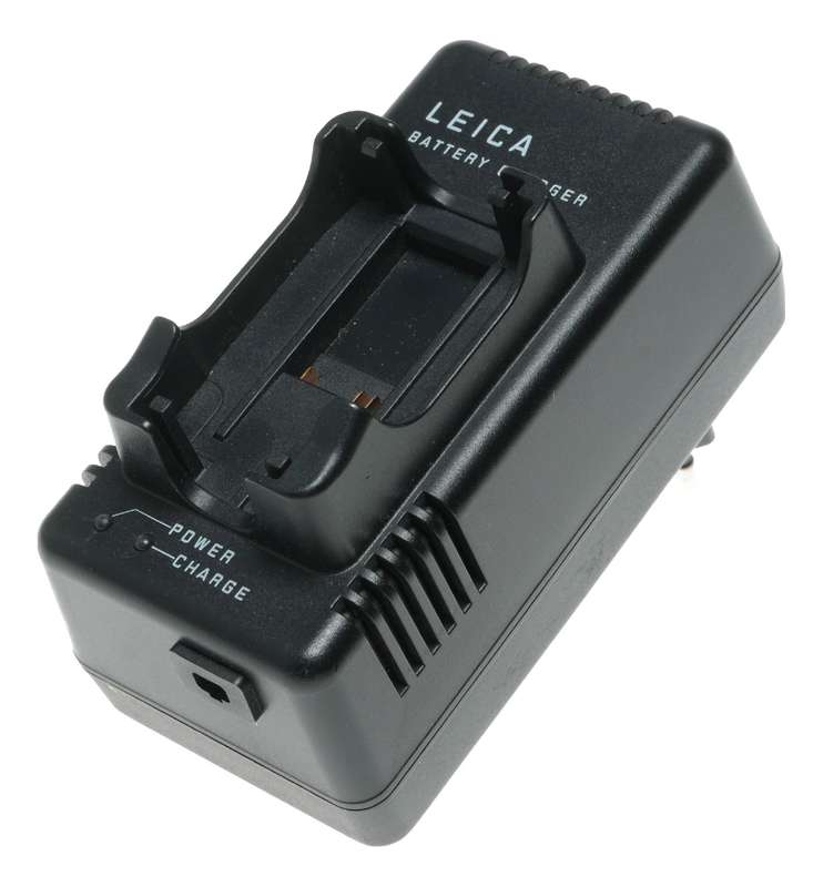 Leica M8 Battery Charging Unit 14463 in box cables papers