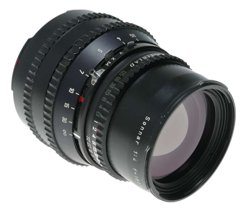 Carl Zeiss 1:4 150mm Sonnar T Hasselblad prime telephoto lens Synchro Compur