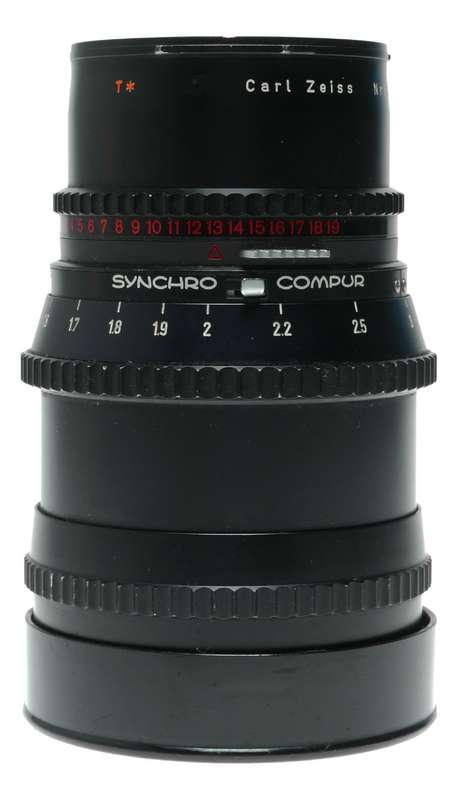 Carl Zeiss 1:4 150mm Sonnar T Hasselblad prime telephoto lens Synchro Compur