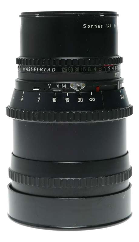Carl Zeiss 1:4 150mm Sonnar T Hasselblad prime telephoto lens Synchro Compur