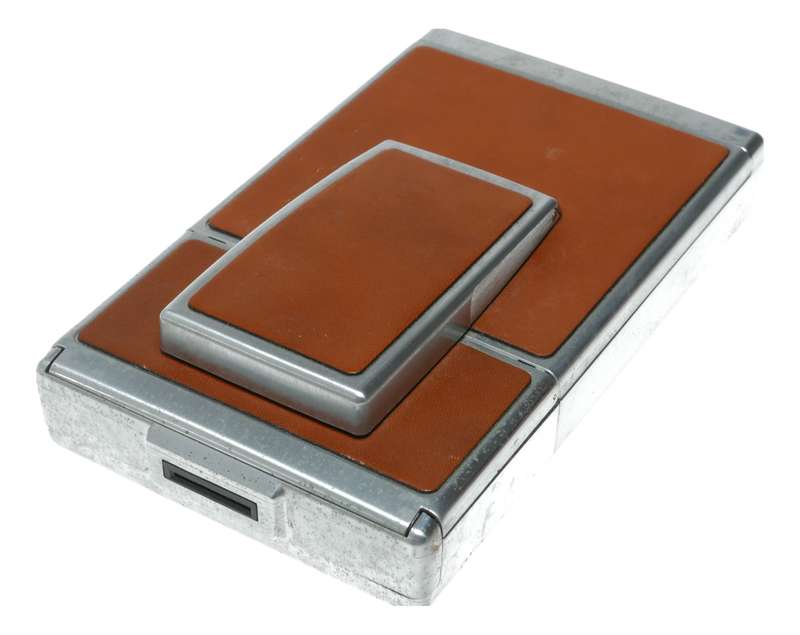 Polaroid SX-70 Land folding SLR instant film Camera with instructions leather case