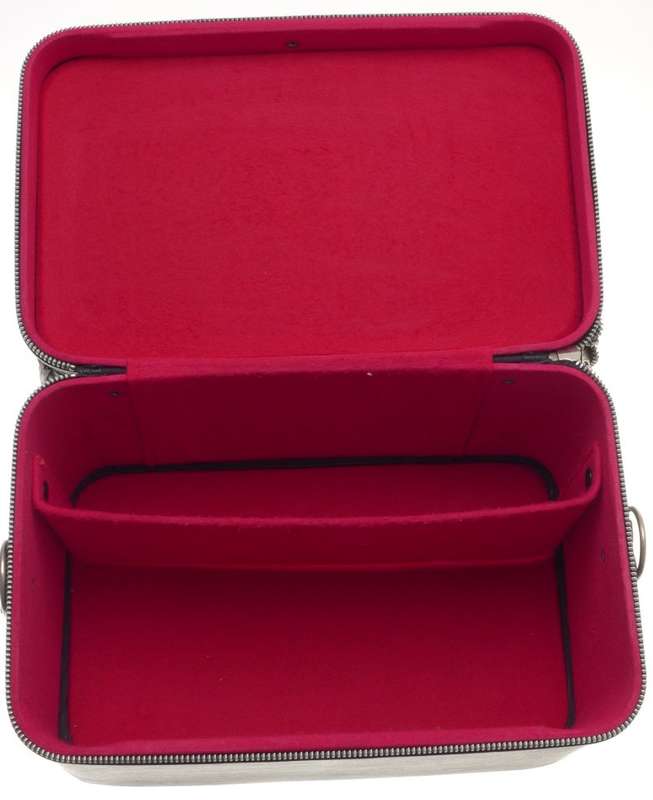 BLACK UNIVERSAL VINTAGE CLASSIC CAMERA CASE UNUSUAL DESIGN RED VELVET INLAY USED