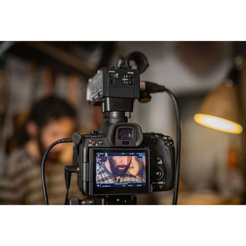 Canon EOS R5 Mirrorless Camera + RF 24-105mm Lens