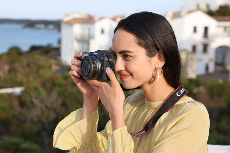 Canon RF 28mm f/2.8 STM Lens