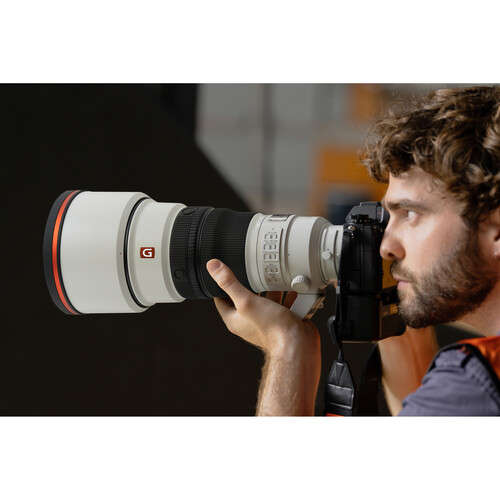 Sony FE 300mm f/2.8 GM OSS Lens