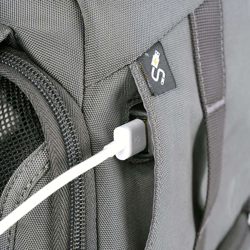VANGUARD MOCHILA VEO ADAPTOR S46 Black Modern Camera Backpack With USB Port