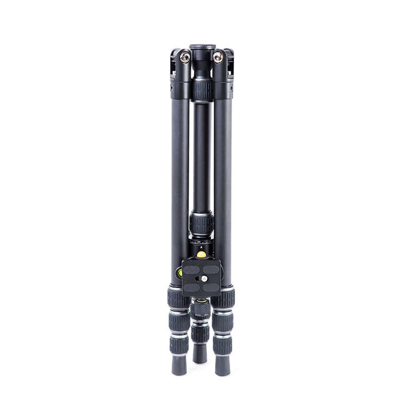 VANGUARD VESTA TB 204AB ALUMINIUM TRAVEL TRIPOD With Arca Swiss T- 46 Ball Head