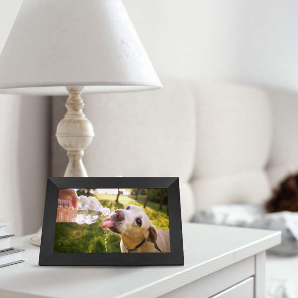 Voyager 10" Wi-Fi Smart Frame