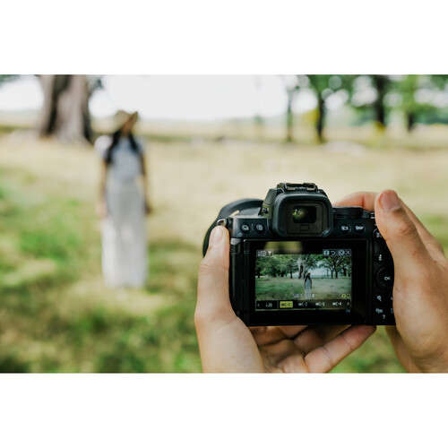 Nikon Z50 II VLOGGING KIT: 35mm f1.4 + Bag + Card + ML-L7 + Tripod + Mic