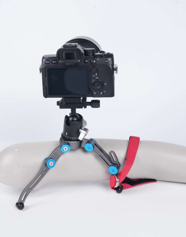 IdolFoto IFC02 Transformers Portable Flexible Tripod NEW Item (Special order, delivery 14-21 days)