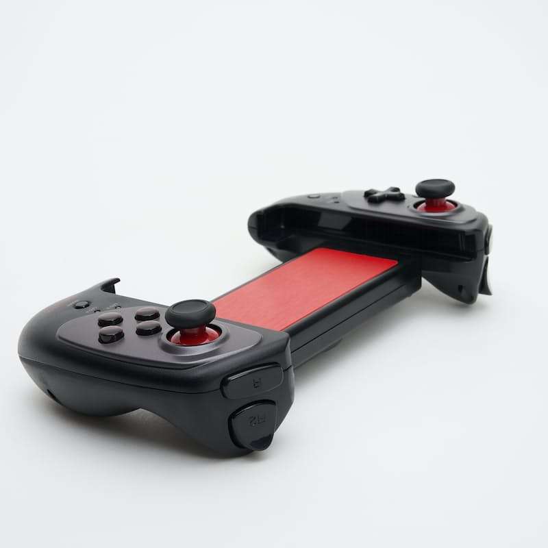 Ipega Wireless Gamepad with Adjustable Bracket