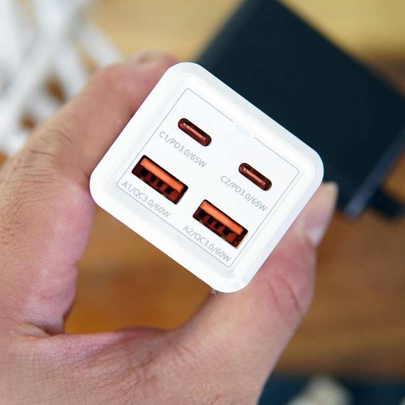 LDNIO 65W Multifunction Universal Power Adapter SC1418