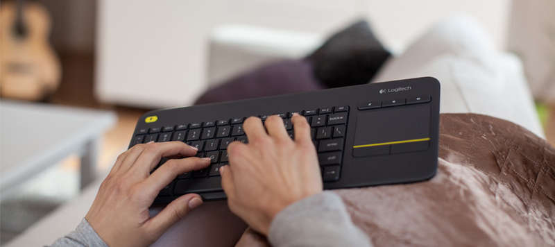 Logitech K400 Plus Touch Wireless Keyboard - Black