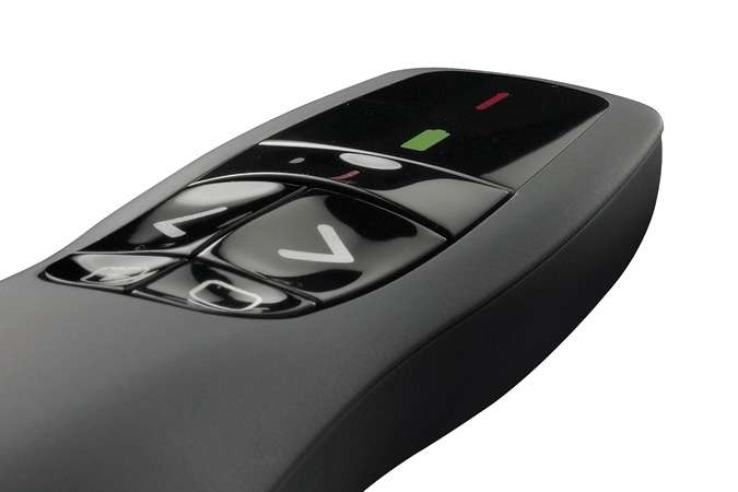 Logitech Wireless Presenter R400 Red Laser Pointer  Up to 15 metre (2.4GHz) range  storable plug ...