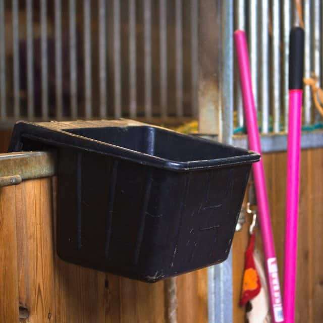 Animal - Fence Feeder Rubber