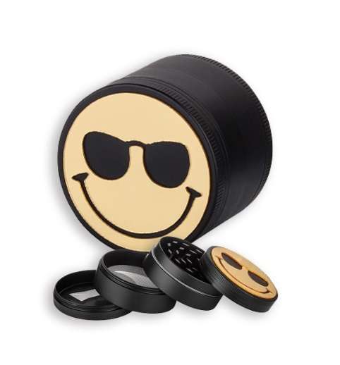 Tobacco Grinder - 4 Part Smiley Face (TBGR021)