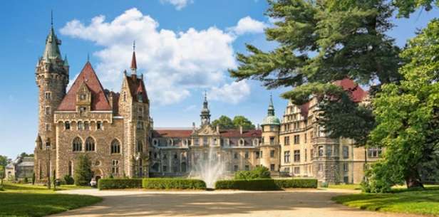 Moszna Castle, Poland (4000 Piece Puzzle)