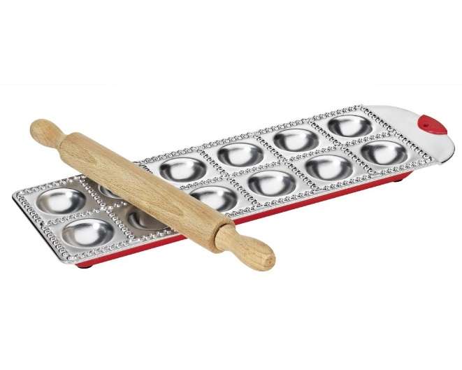 Kuchenprofi Ravioli Tray with wooden roller