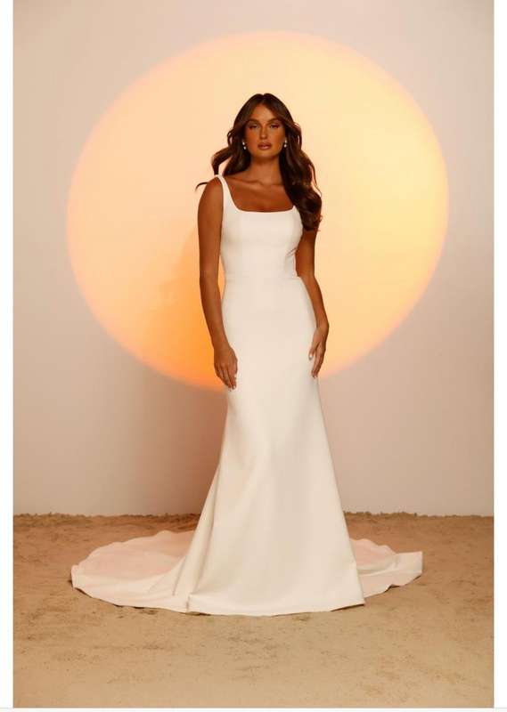 Tawanda , simply stretchy mermaid wedding dress.