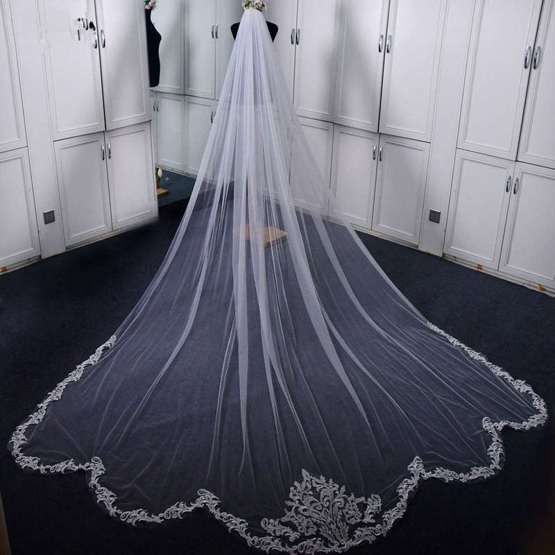 3,5 Meter lace edge tulle blusher veil