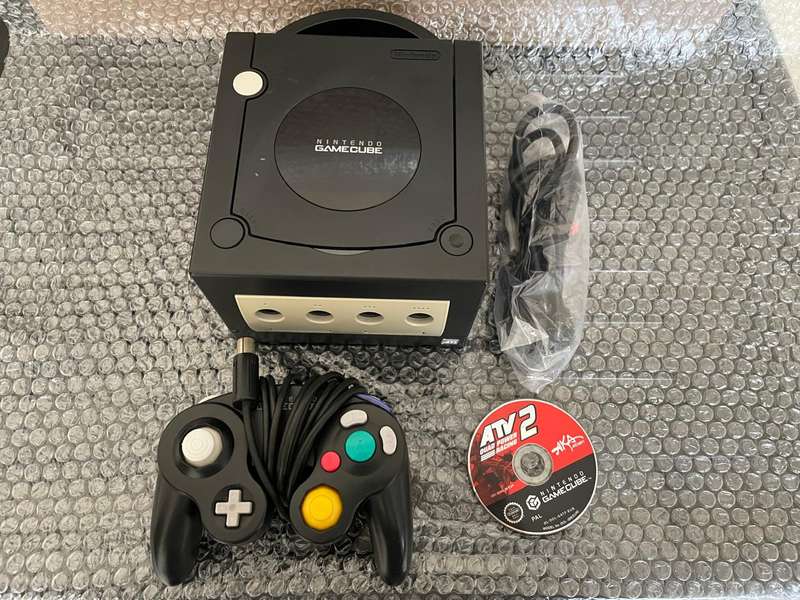 Nintendo Game Cube PAL Console Black + Game : Retro ()