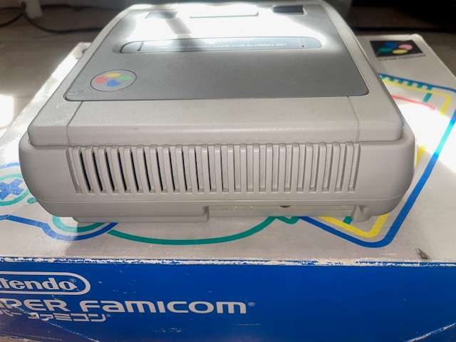 Super Famicom (SNES) NTSC/J + Game : (Pre-owned)
