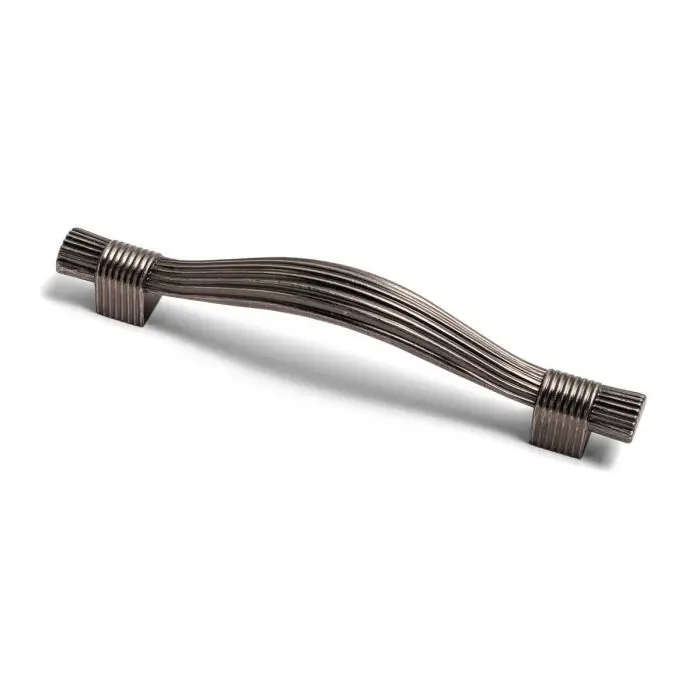 Griffin Handle, Antique Brass, 128mm (Pack of 5)