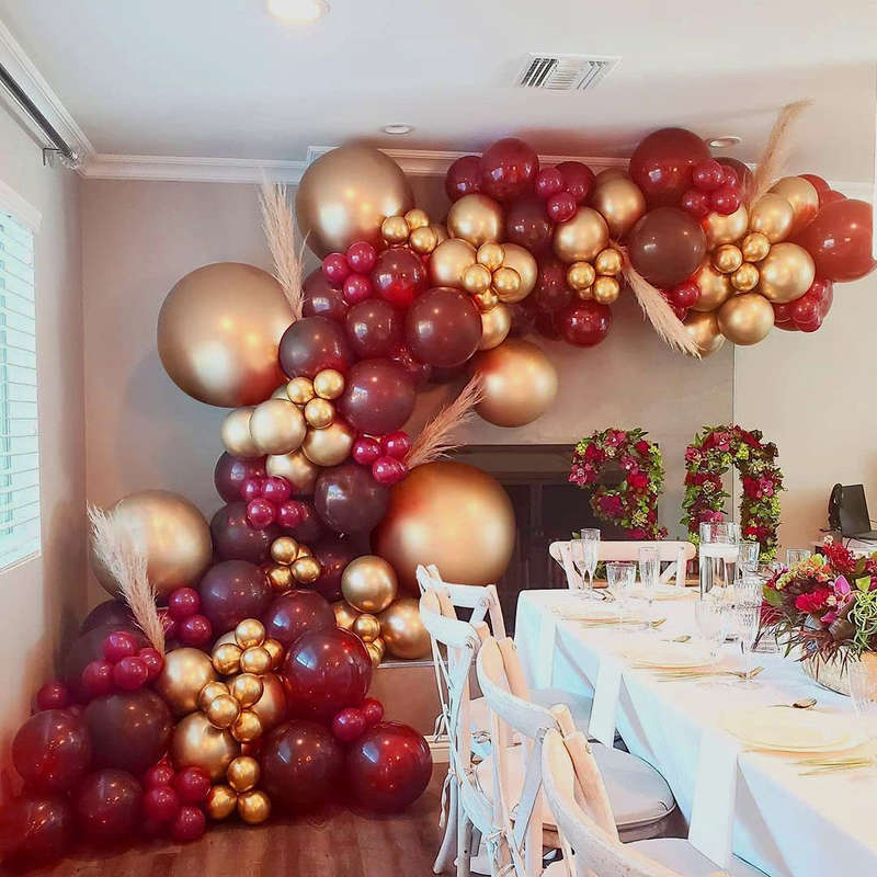 BubbleBean - Romantic Rose Red Garland Balloon Kit