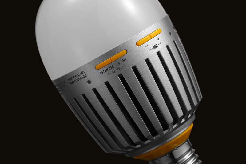 Godox C7R KNOWLED RGBWW Creative Bulb Light