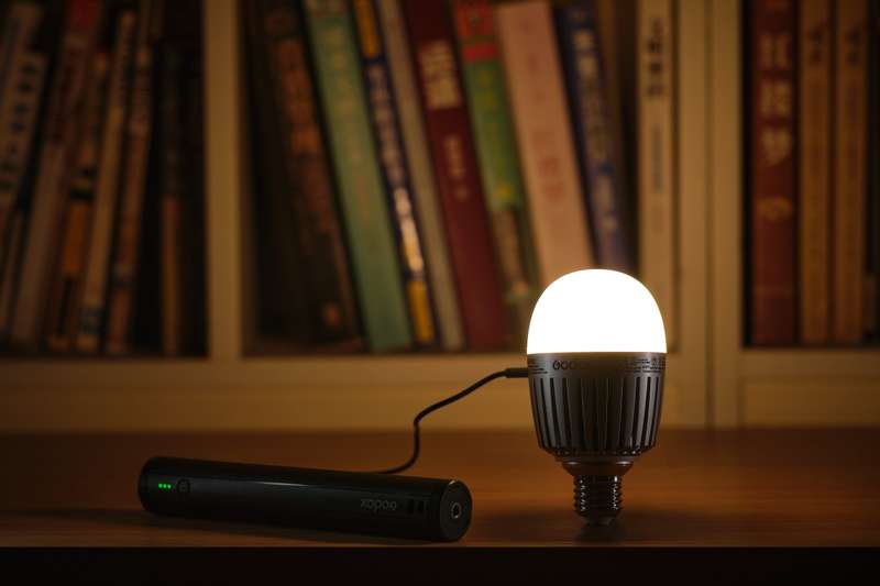 Godox C7R KNOWLED RGBWW Creative Bulb Light