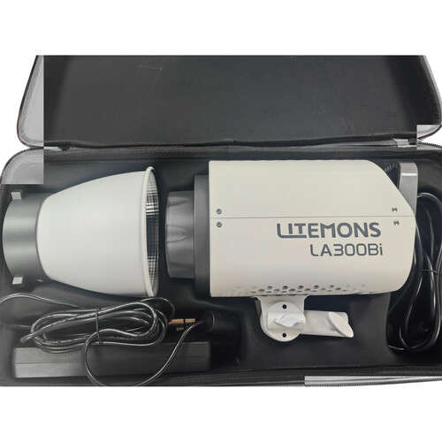 Godox Litemons LA300Bi Bi-Colour LED Monolight Kit