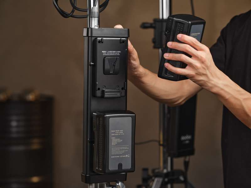 Godox VL300II Daylight LED Monolight (320W)